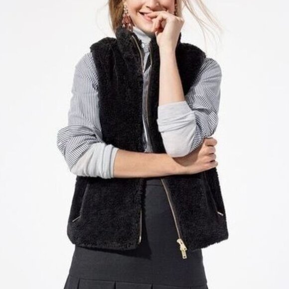 J. Crew Plush Fleece Excursion Vest in Navy Blue Size Medium - Picture 1 of 11